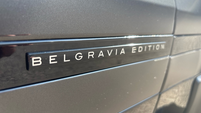 Land Rover Range Rover Velar 3.0 D300 MHEV Belgravia Edition Satin 5dr Auto Diesel Estate - Image 39